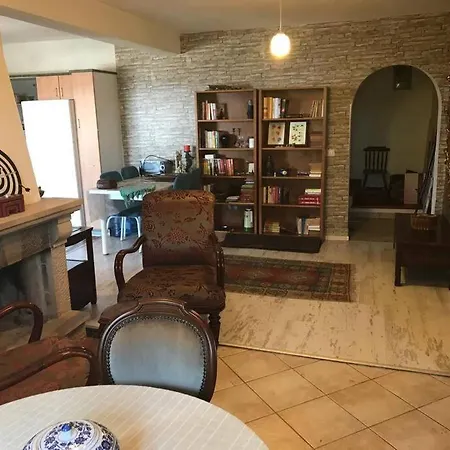 4 Br Amazing Duplex House In