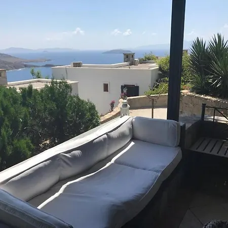 4 Bedroom Amazing Duplex House In *